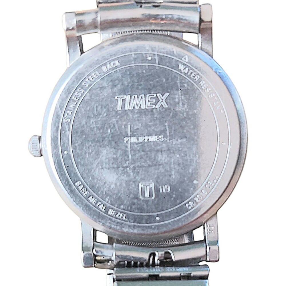 Vintage Timex Quartz Watch 32mm Silver Tone Stretch Band 90s New Battery - Picture 5 of 5